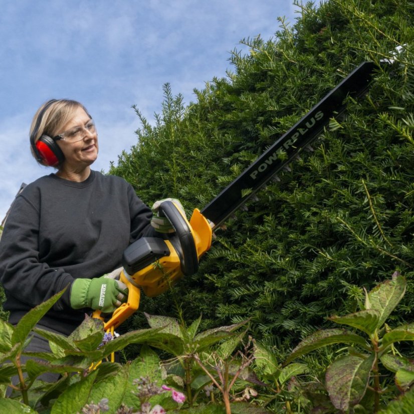 Elektrický plotostřih 750W - 700mm POWERPLUS POWXG20091