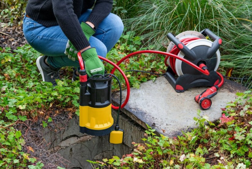 Zahradní hadice na ručním navijáku 15m KREATOR KRTGR6720