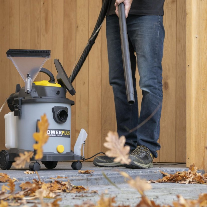Vysavač sucho/mokro 1 600 W s tepovačem POWERPLUS POWX326