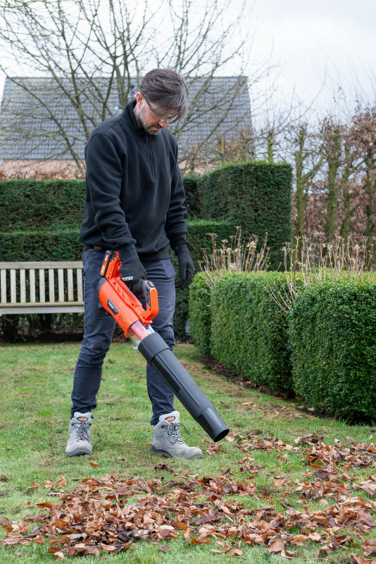 Aku foukač listí 20V LI-ION (bez baterie) POWERPLUS POWDPG7521