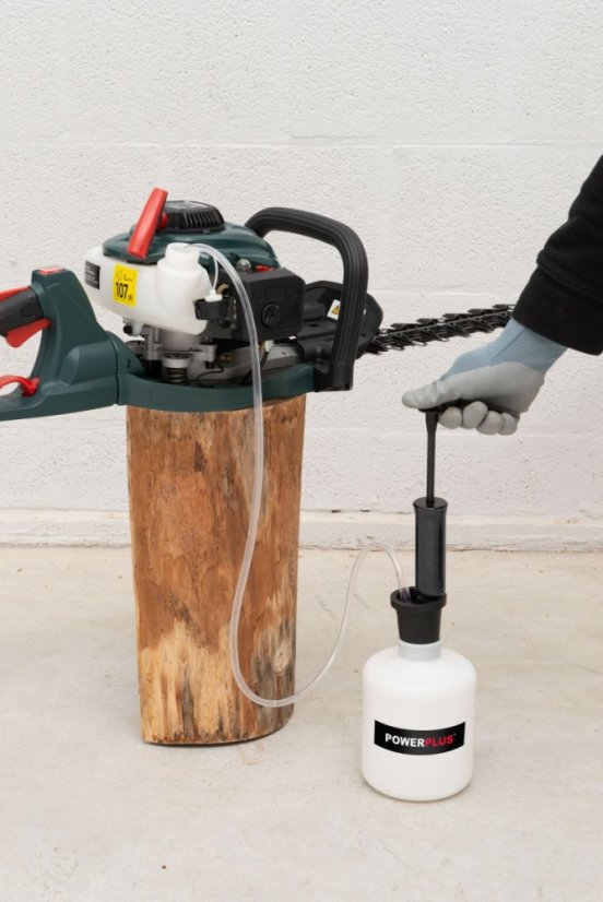 Odsavač oleje / paliva POWERPLUS POWACG8015