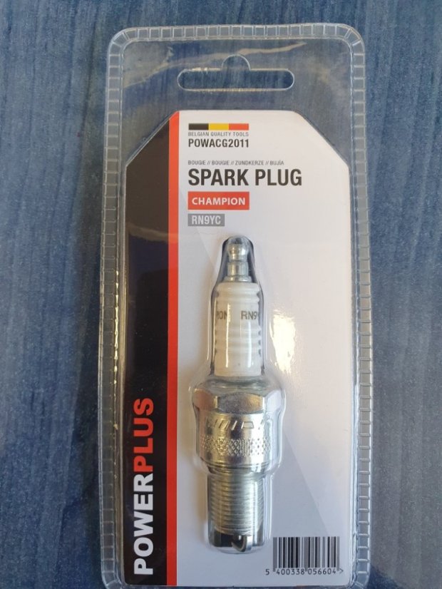 Zapalovací svíčka CHAMPION RN9YC POWERPLUS POWACG2011